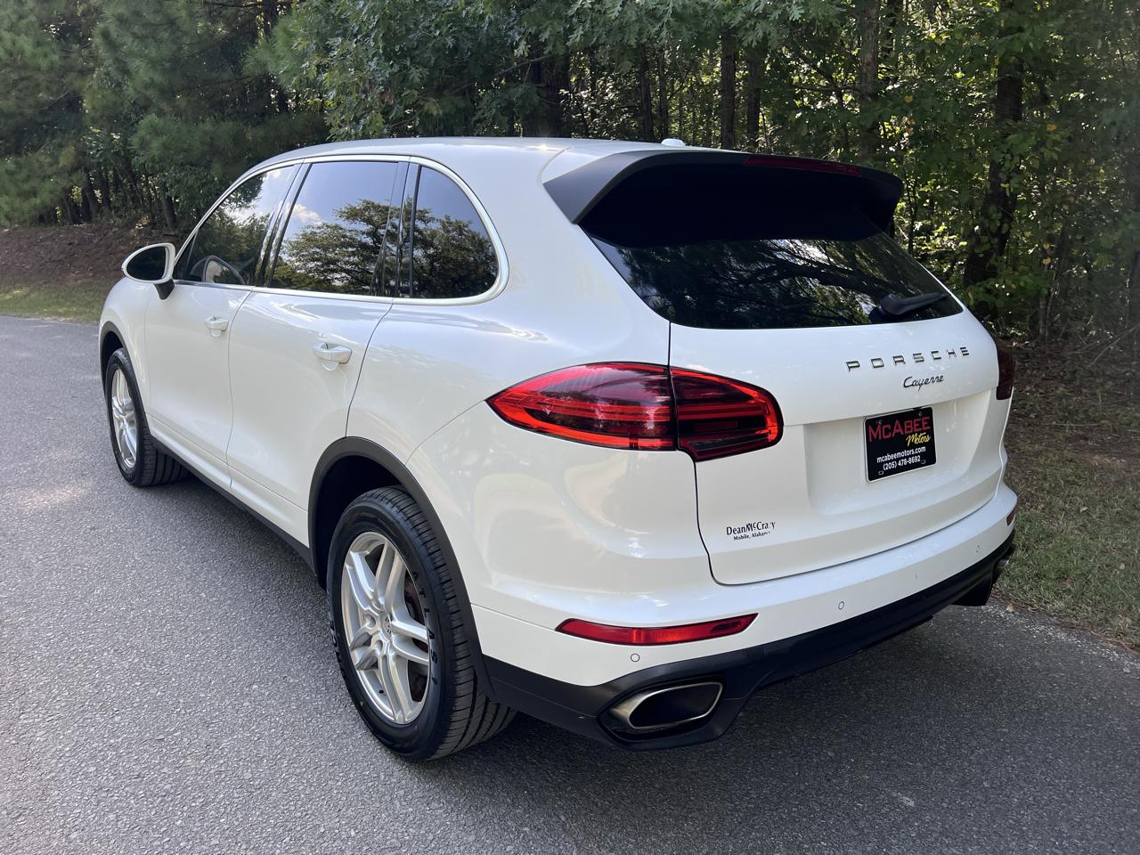 Porsche Cayenne Base 2016