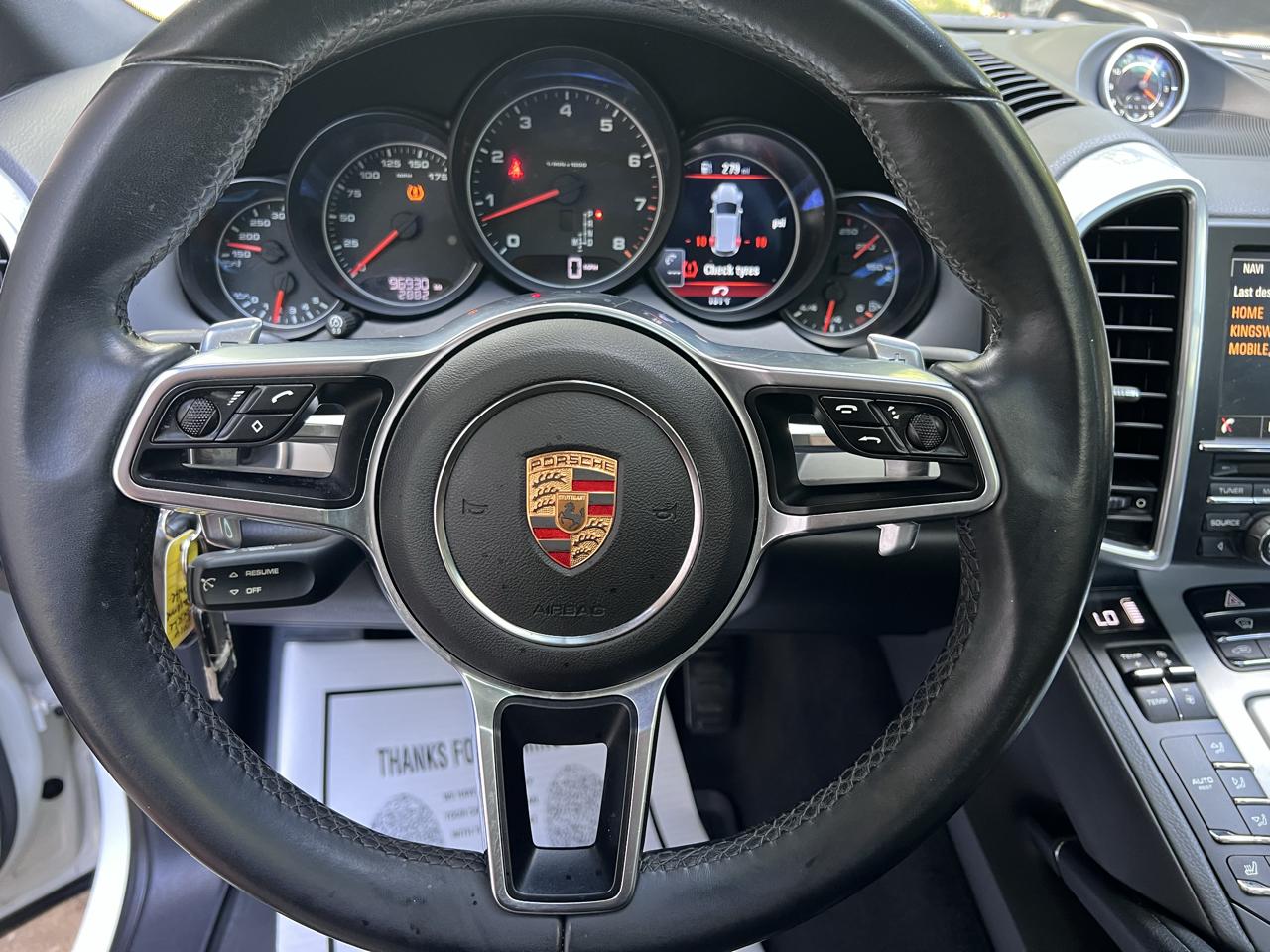 Porsche Cayenne Base 2016