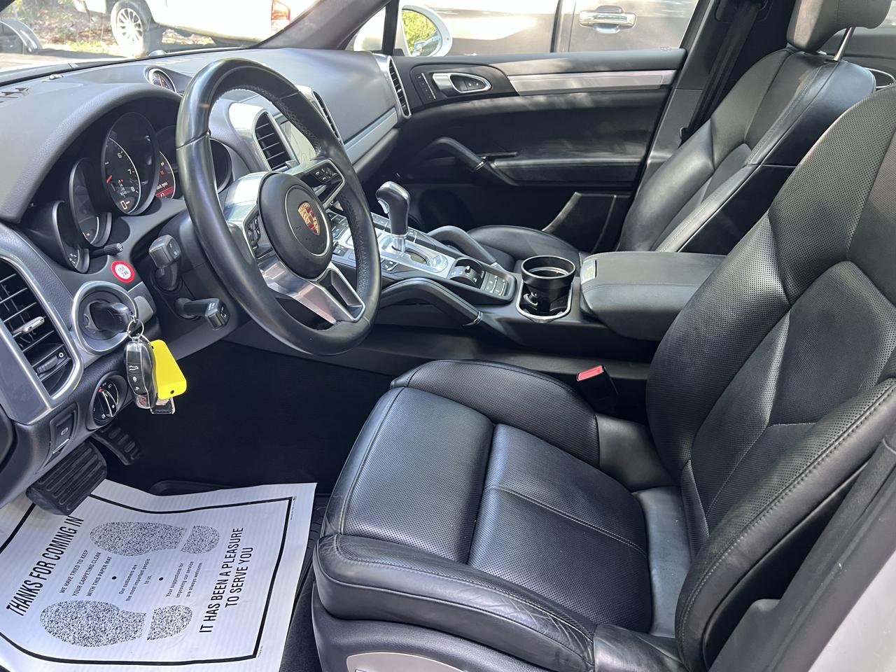 Porsche Cayenne Base 2016