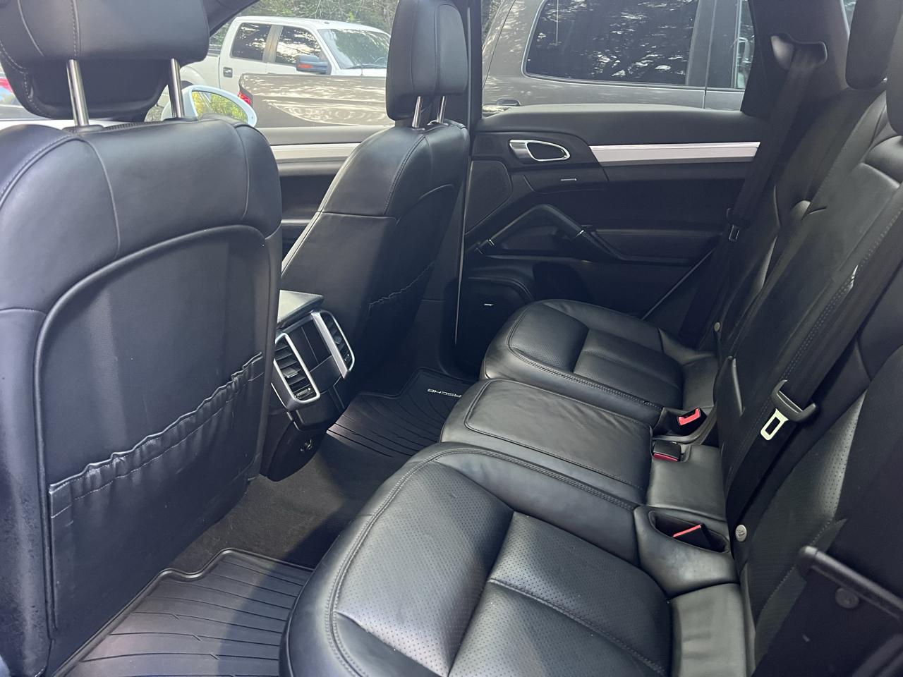 Porsche Cayenne Base 2016