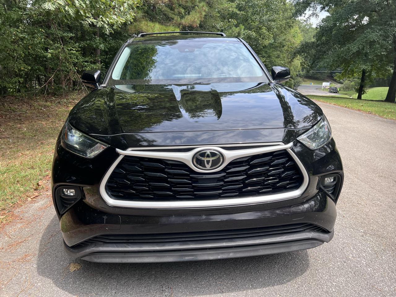 Toyota Highlander LE AWD V6 2022