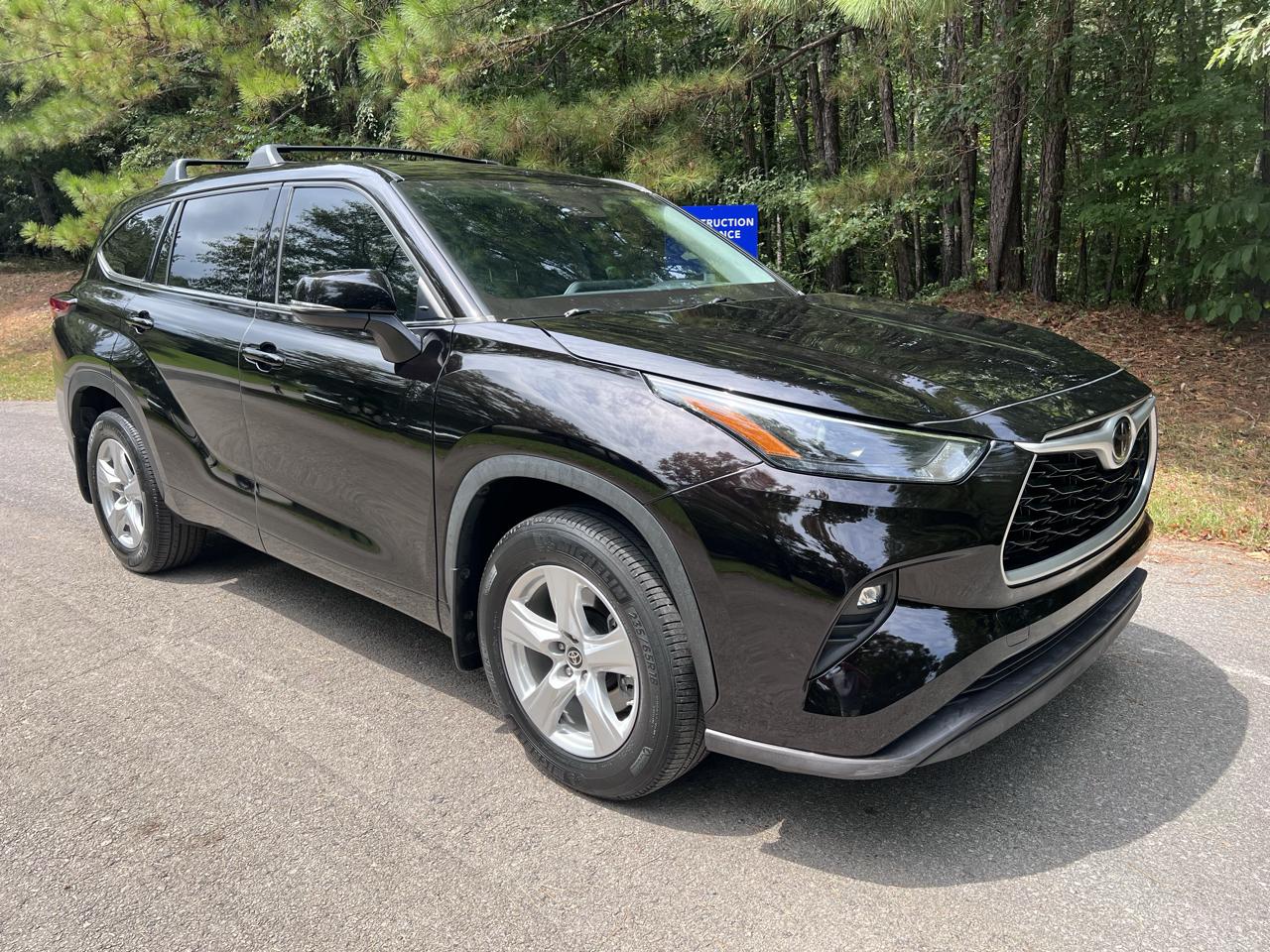 Toyota Highlander LE AWD V6 2022