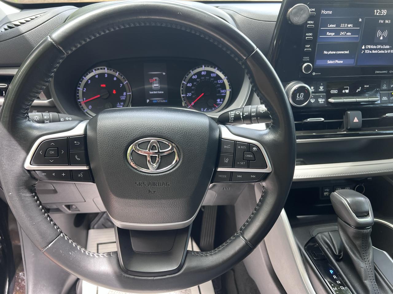 Toyota Highlander LE AWD V6 2022