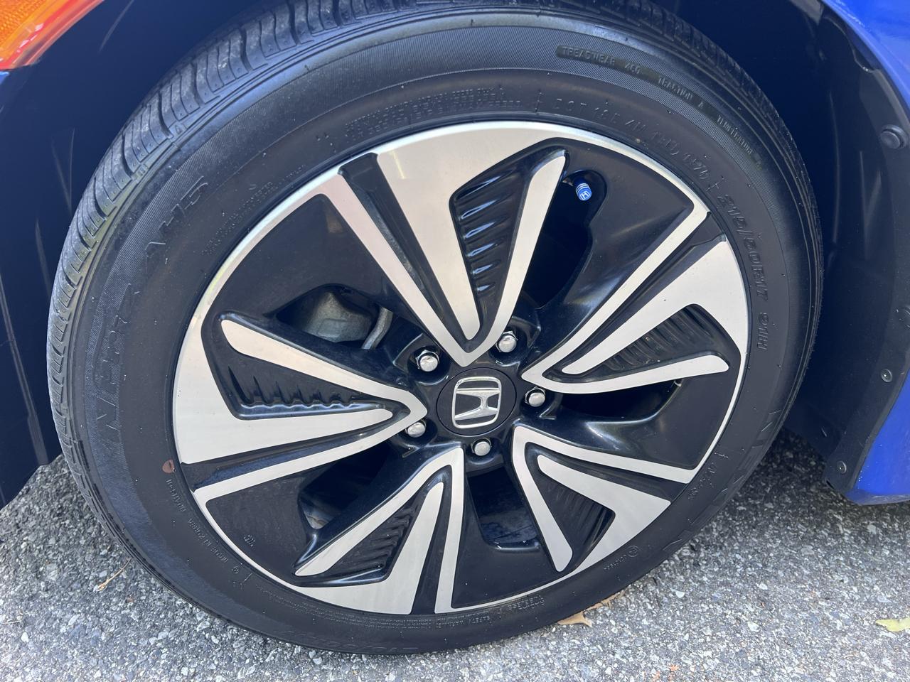 Honda Civic EX-L Sedan AT with Navigation 2018