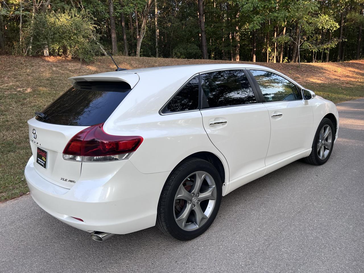 Toyota Venza XLE 4D SUV AWD V6 2014