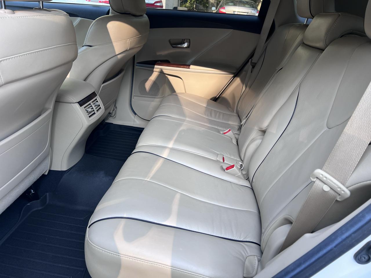 Toyota Venza XLE 4D SUV AWD V6 2014