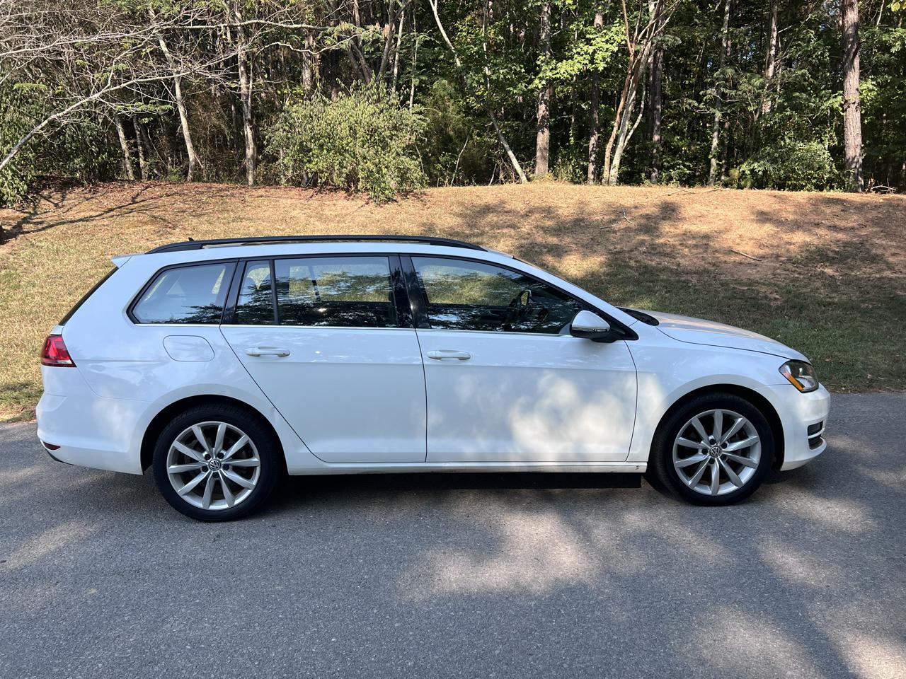 Volkswagen Golf SportWagen TSI SE 6A 2017