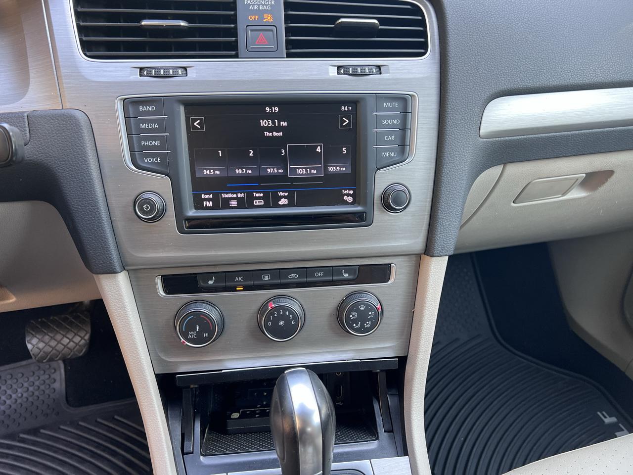 Volkswagen Golf SportWagen TSI SE 6A 2017