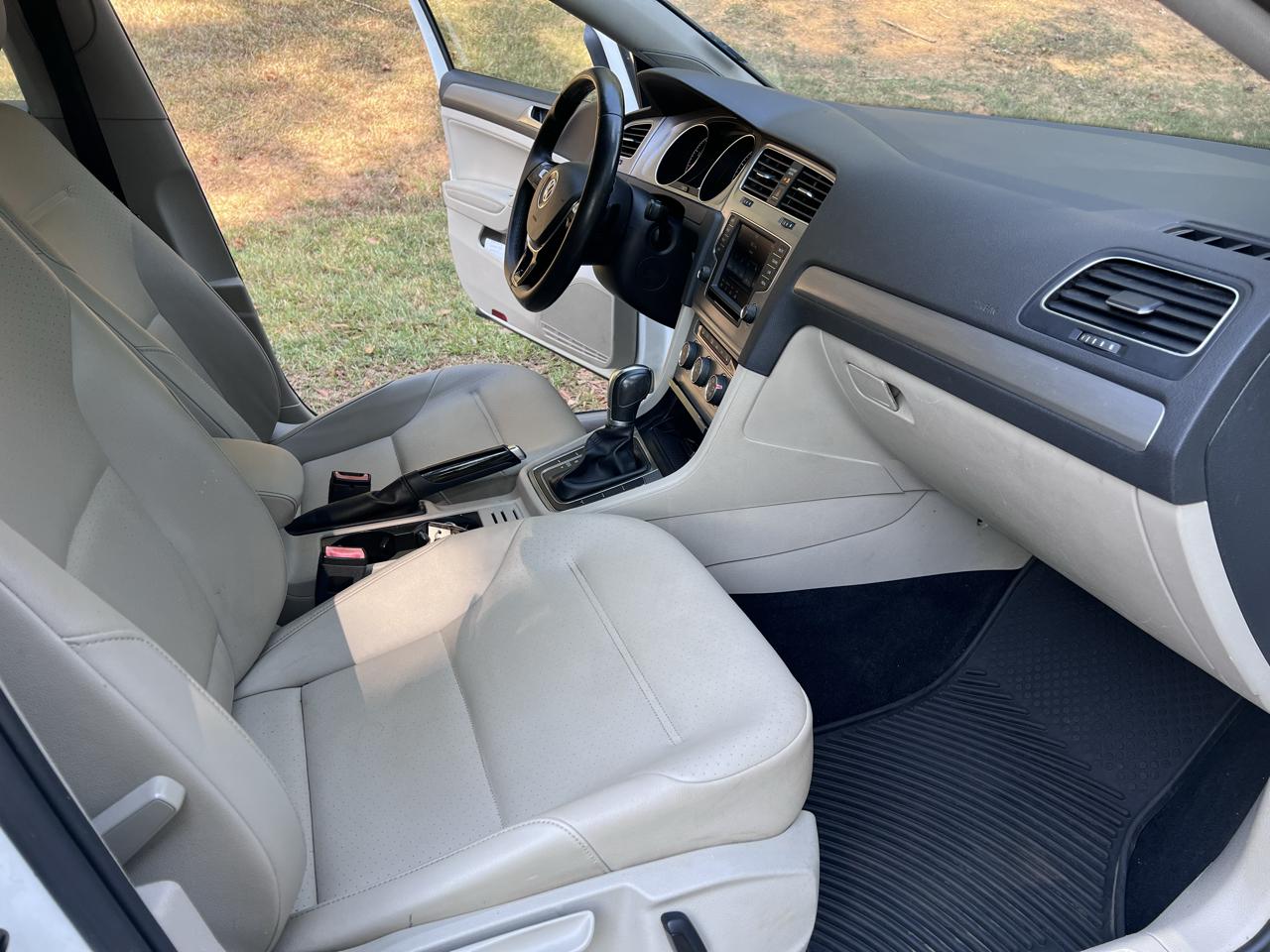 Volkswagen Golf SportWagen TSI SE 6A 2017