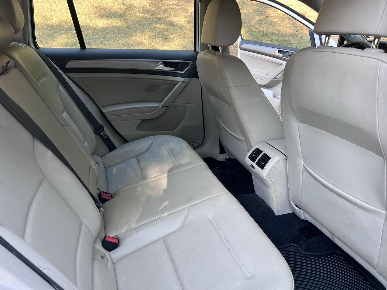 Volkswagen Golf SportWagen TSI SE 6A 2017