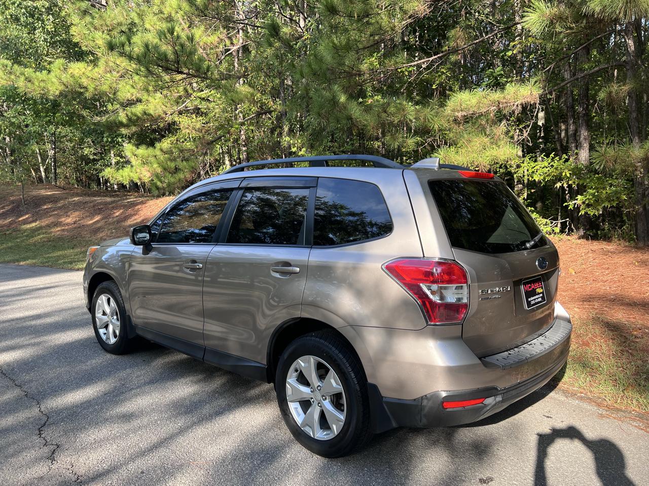 Subaru Forester 2.5i Premium PZEV CVT 2016