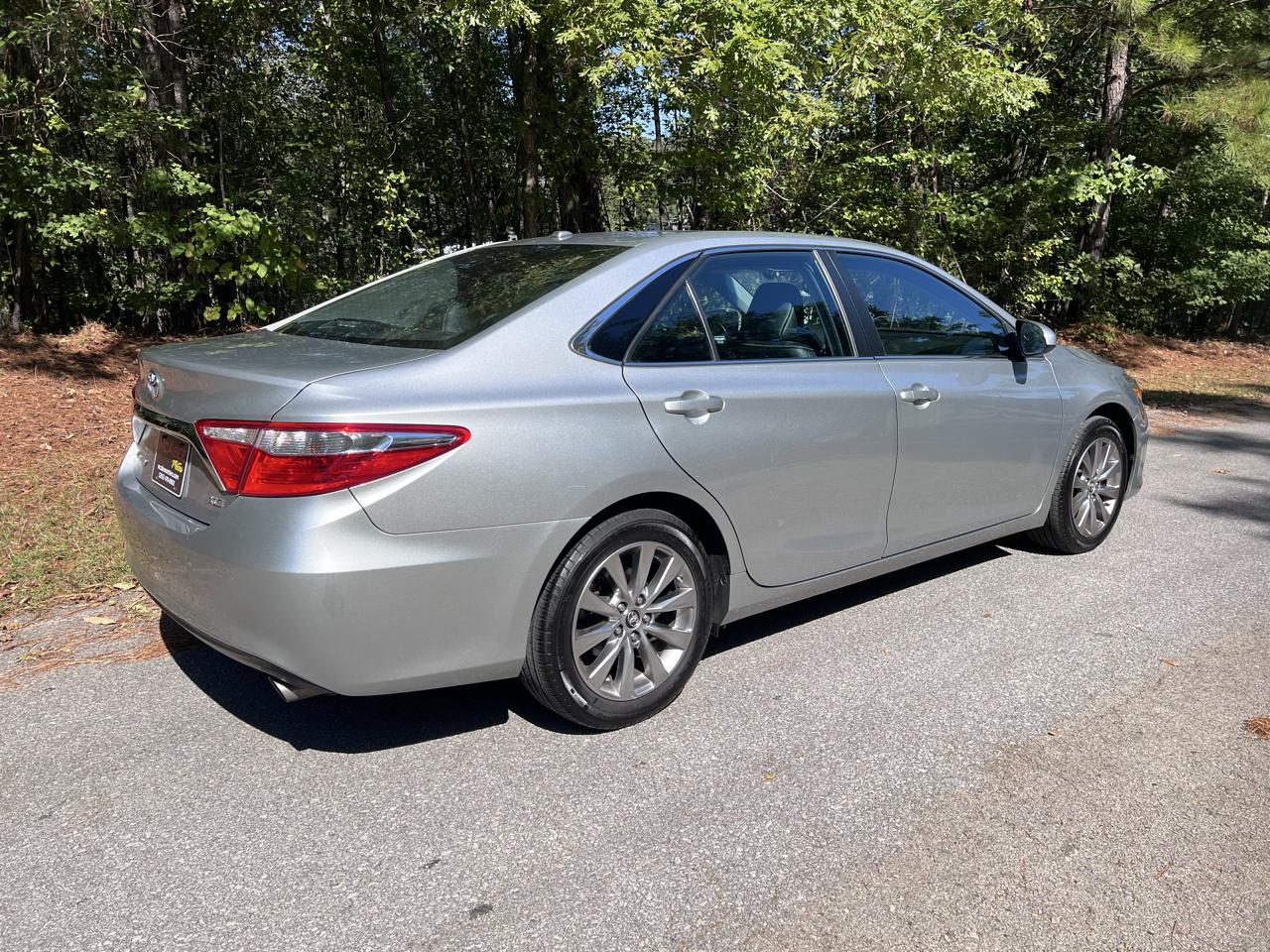 Toyota Camry XLE V6 2017