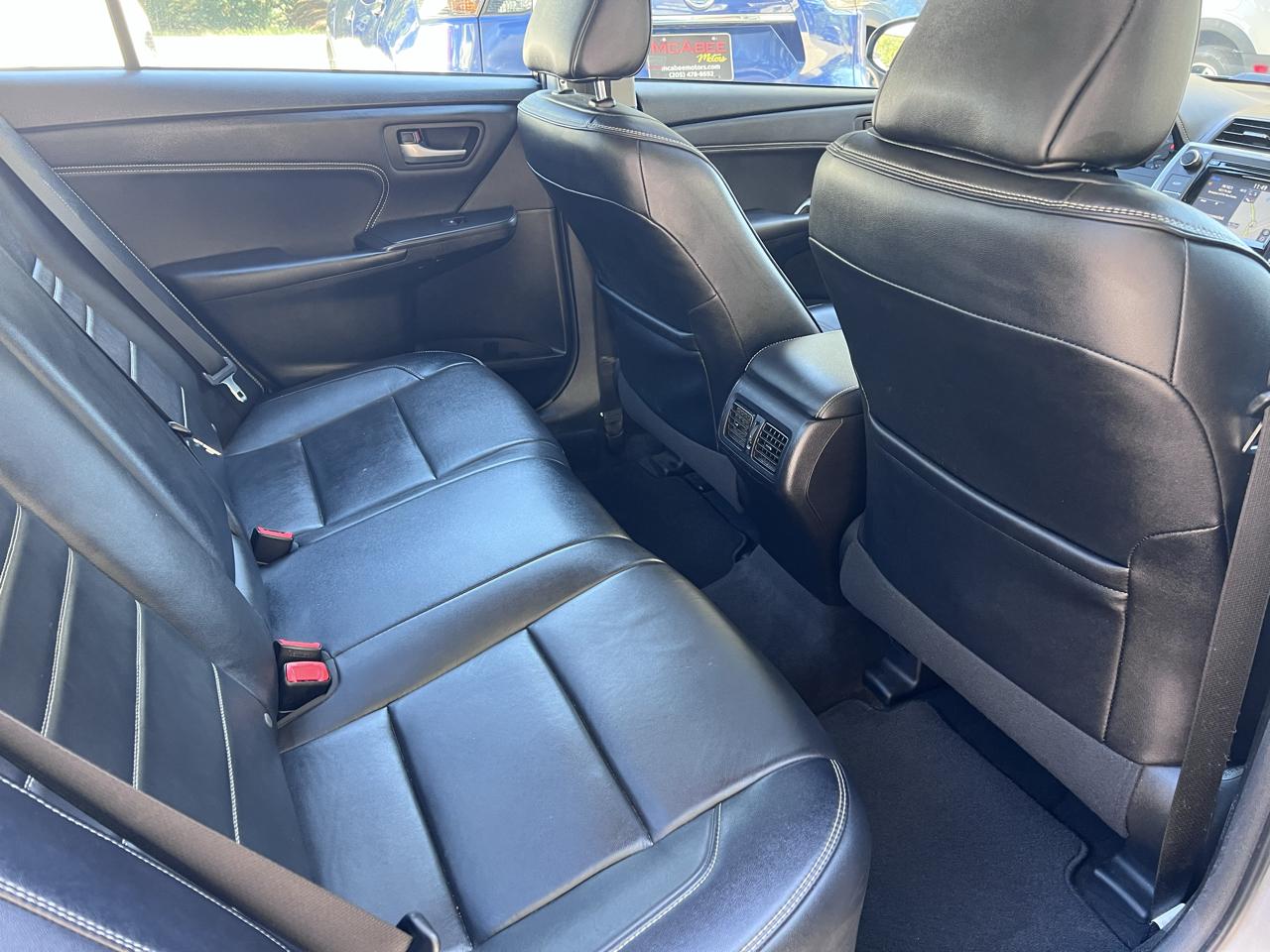 Toyota Camry XLE V6 2017