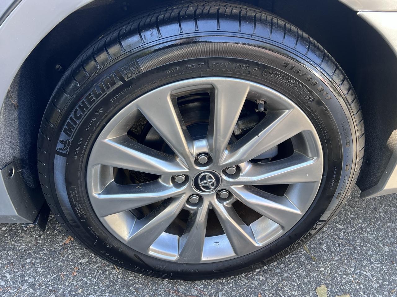 Toyota Camry XLE V6 2017