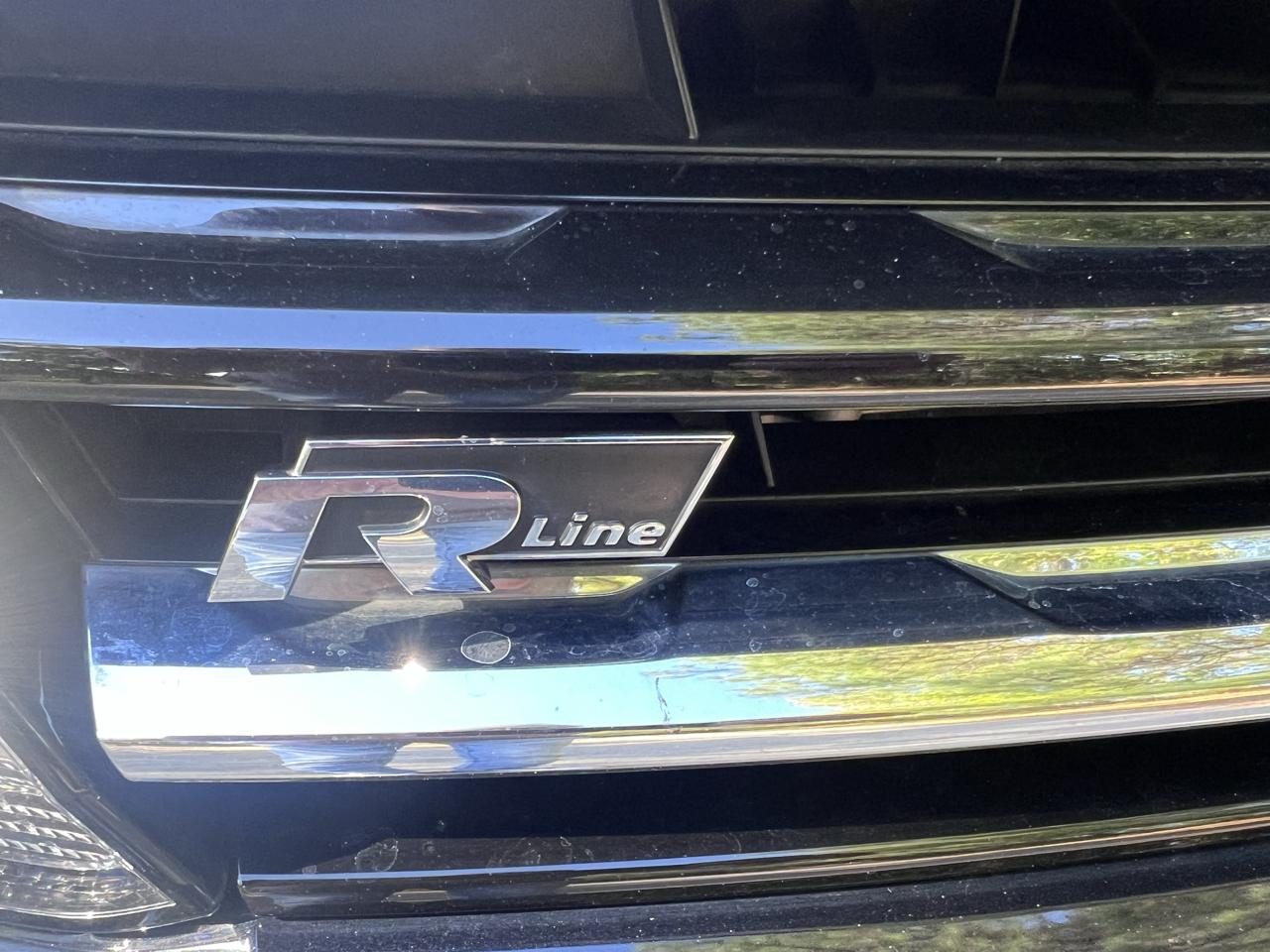 Volkswagen Tiguan SE R-Line Black 2021