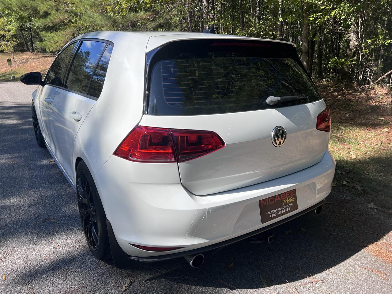 Volkswagen Golf GTI S 6M 4-Door 2017