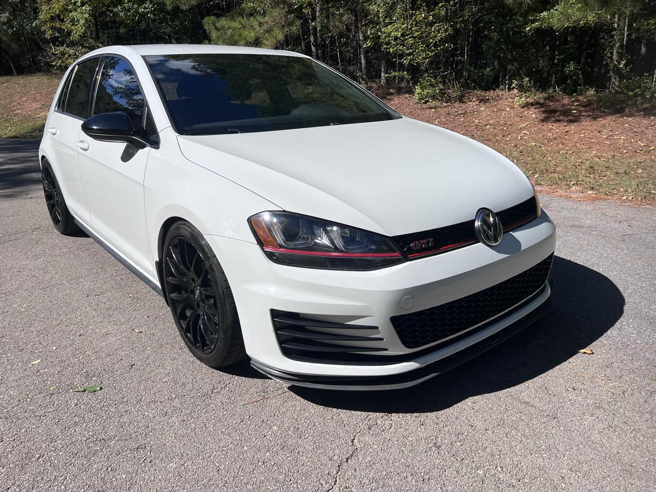 Volkswagen Golf GTI S 6M 4-Door 2017