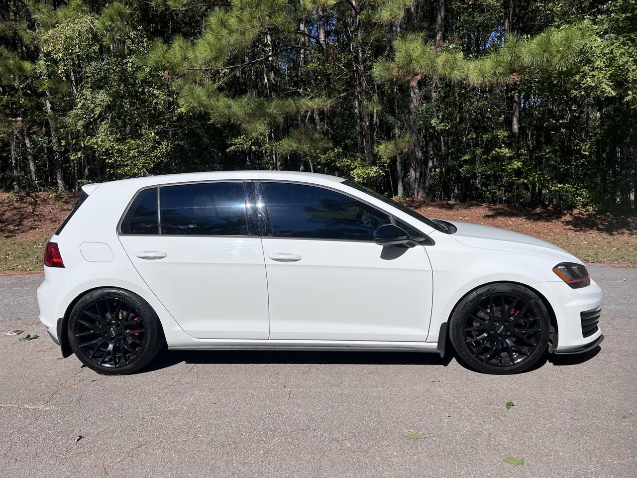 Volkswagen Golf GTI S 6M 4-Door 2017