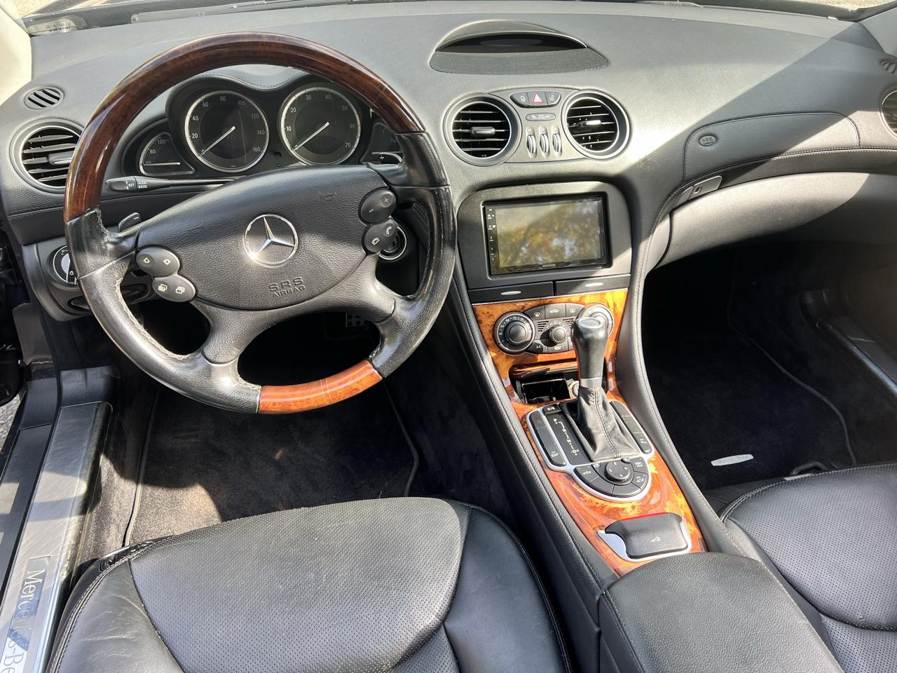 Mercedes-Benz SL-Class SL550 2008