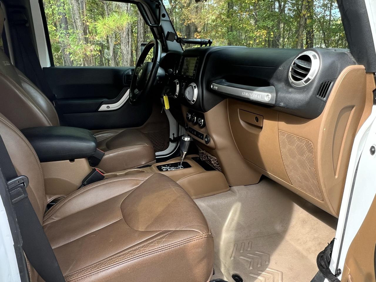 Jeep Wrangler Unlimited Sahara 4WD 2016