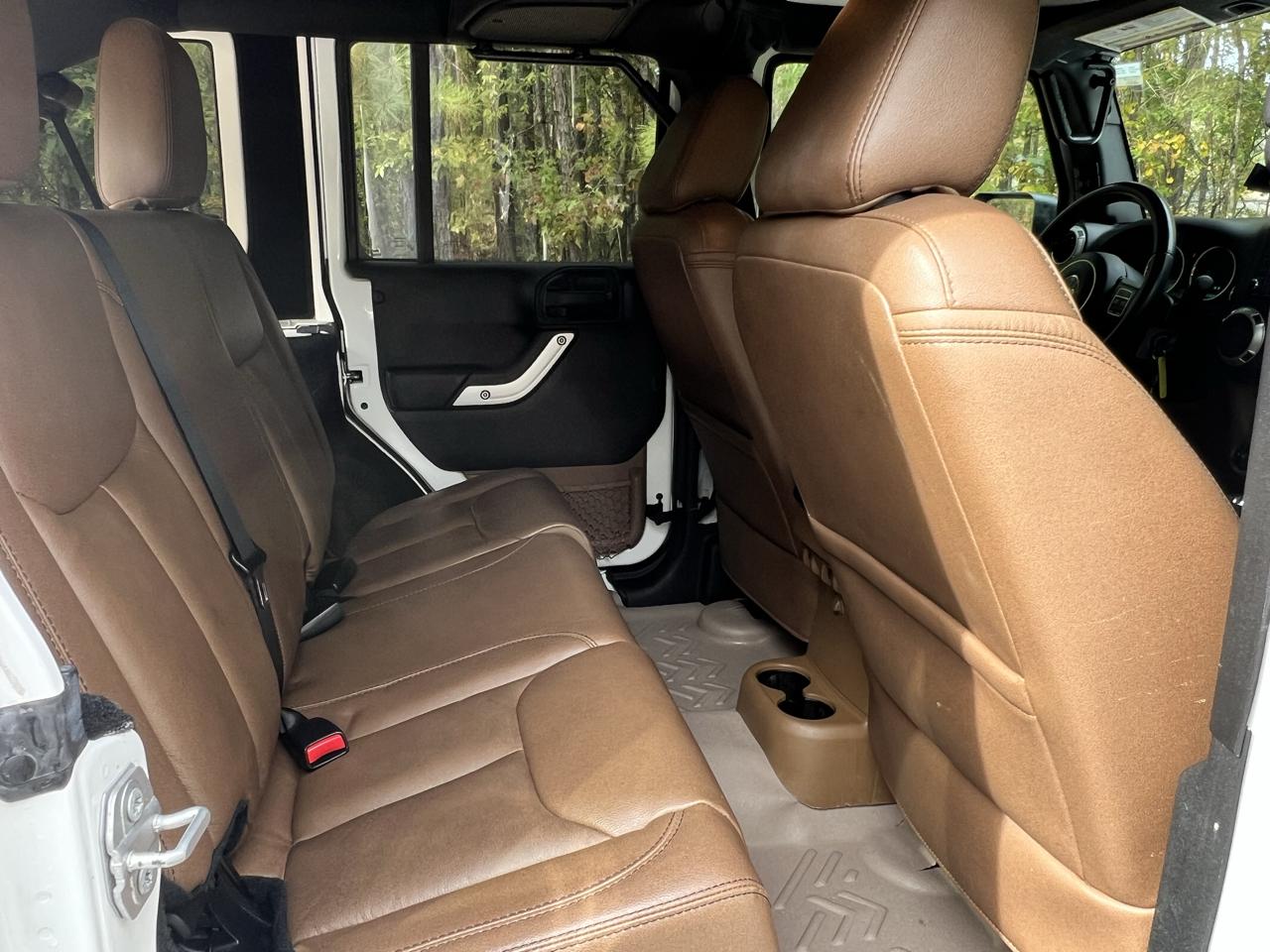 Jeep Wrangler Unlimited Sahara 4WD 2016