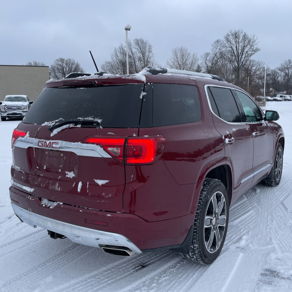 GMC Acadia Denali 2017