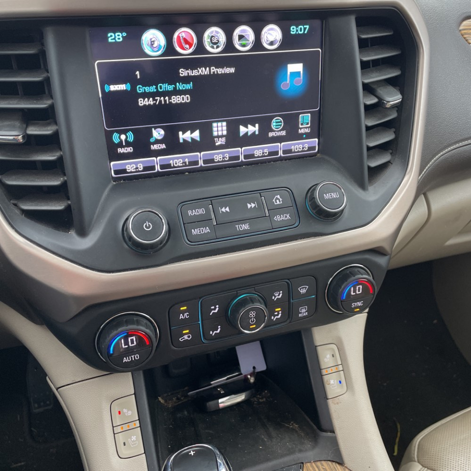 GMC Acadia Denali 2017