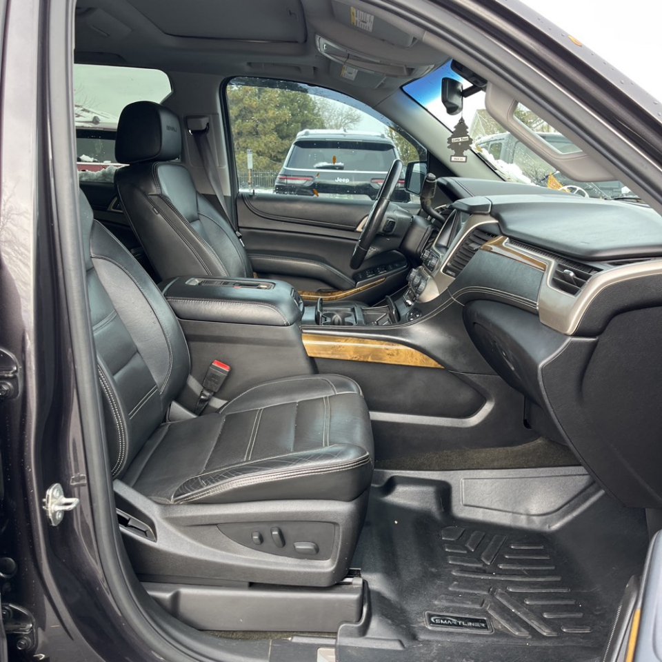 GMC Yukon XL Denali 4WD 2017