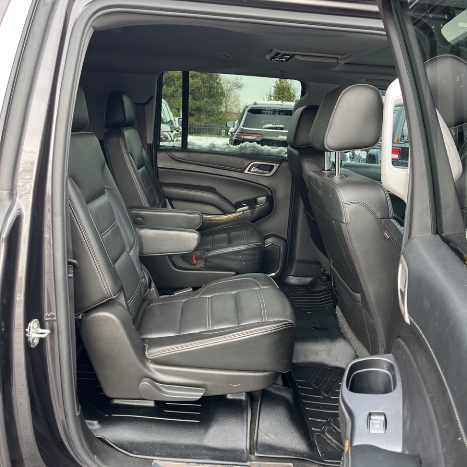 GMC Yukon XL Denali 4WD 2017