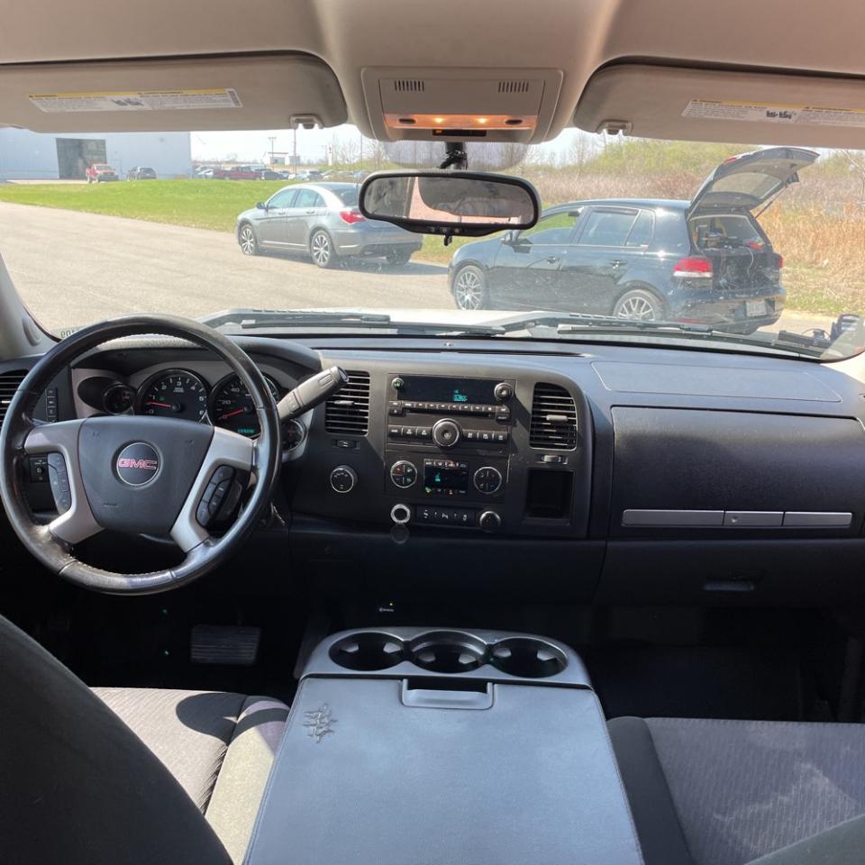 GMC Sierra 1500 SLE Crew Cab 4WD 2013