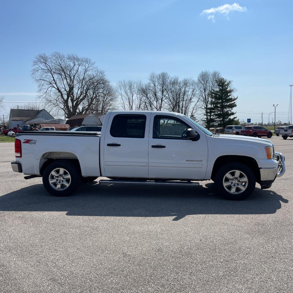 GMC Sierra 1500 SLE Crew Cab 4WD 2013