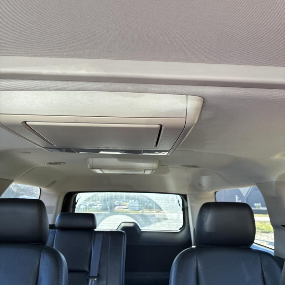 Cadillac Escalade ESV 2WD Premium 2011