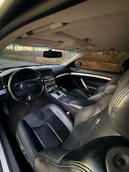 Infiniti G37 Coupe 2dr Journey RWD 2013