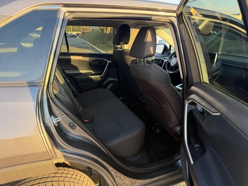 Toyota RAV4 LE AWD 2024