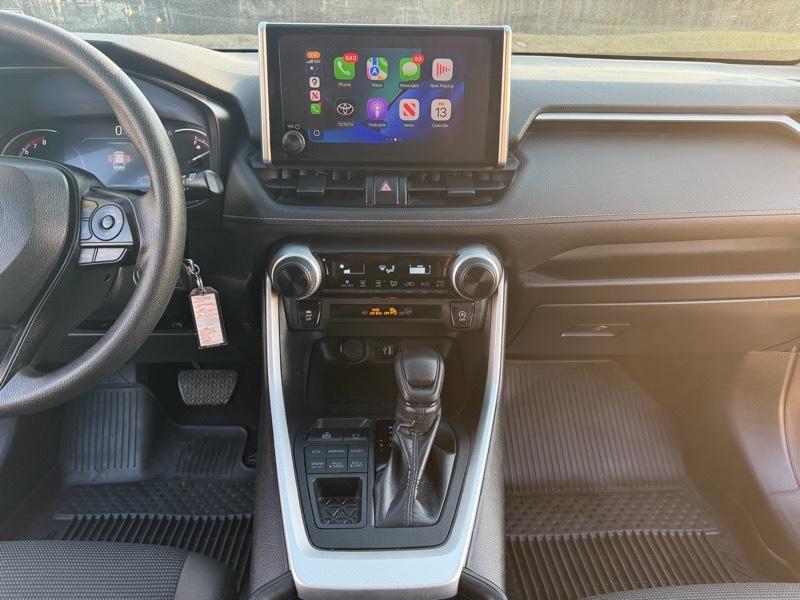 Toyota RAV4 LE AWD 2024