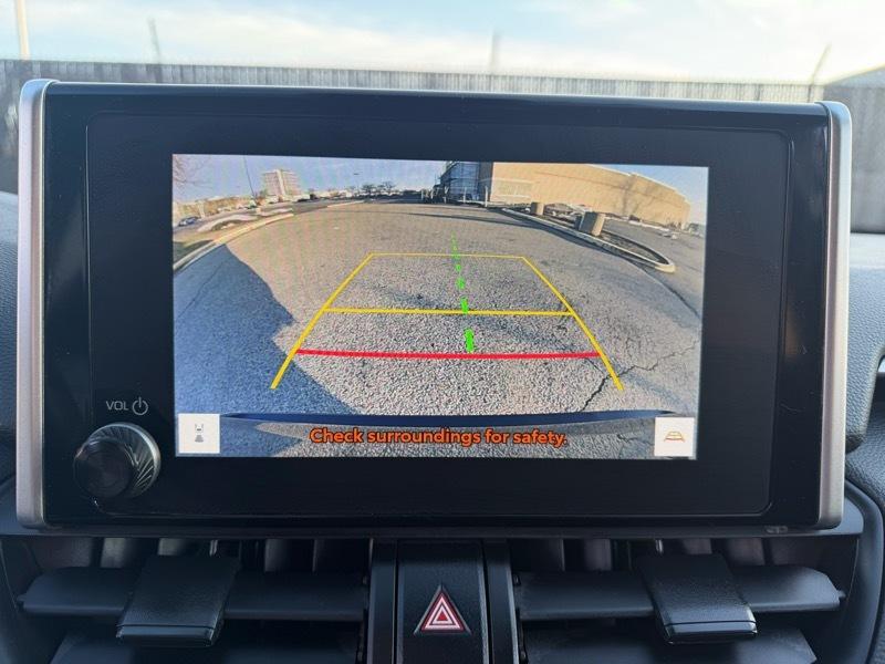 Toyota RAV4 LE AWD 2024