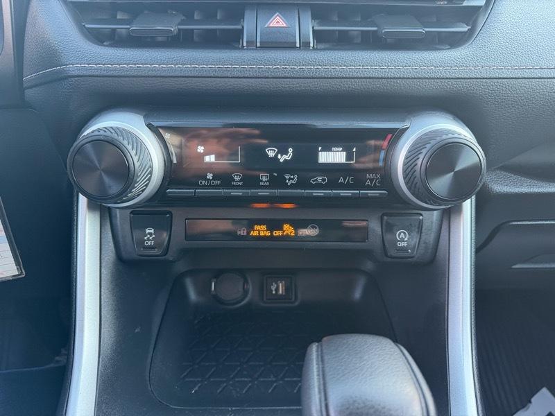 Toyota RAV4 LE AWD 2024