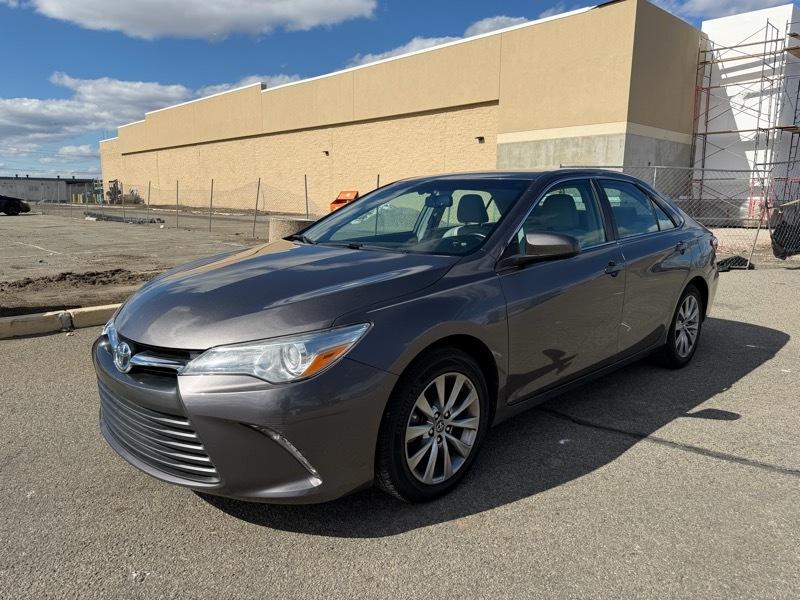 2016 Toyota Camry Hybrid SE