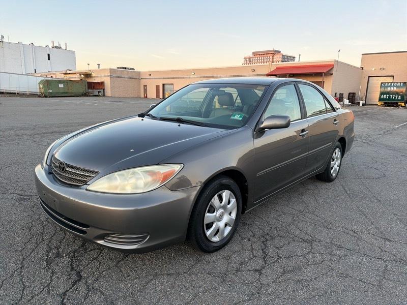 Toyota Camry Standard 2004