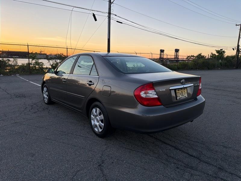 Toyota Camry Standard 2004