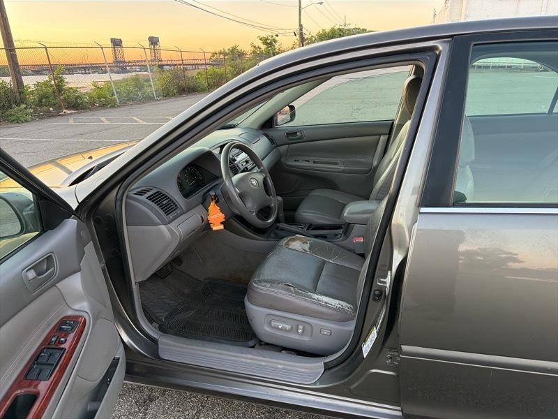 Toyota Camry Standard 2004
