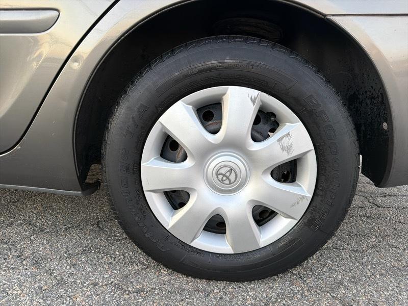 Toyota Camry Standard 2004