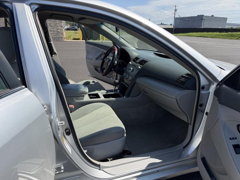 Toyota Camry LE 2008