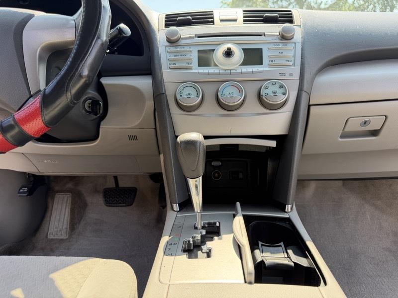 Toyota Camry LE 2008