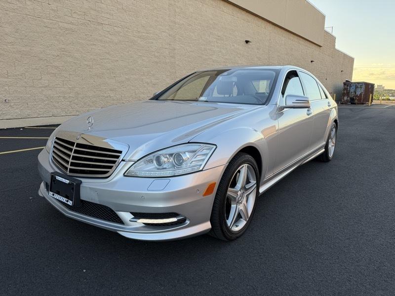 Mercedes-Benz S-Class S550 2010