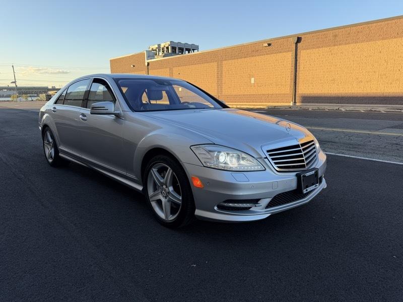 Mercedes-Benz S-Class S550 2010