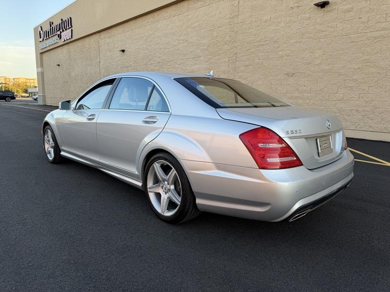 Mercedes-Benz S-Class S550 2010