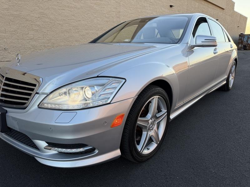 Mercedes-Benz S-Class S550 2010