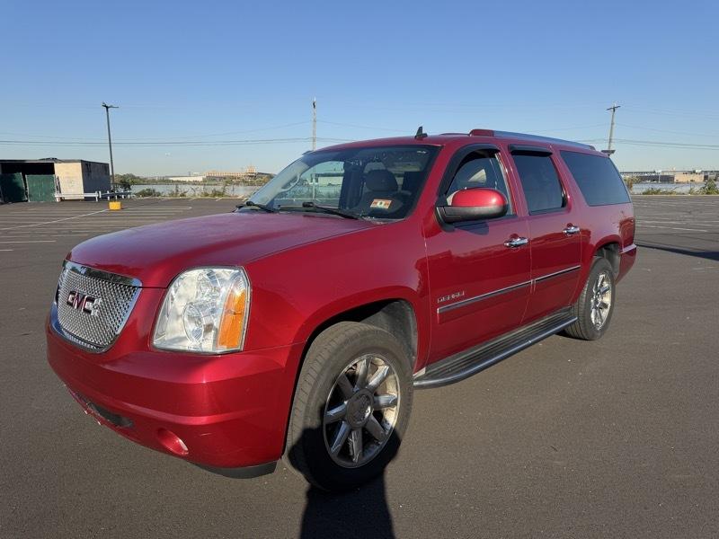 GMC Yukon Denali XL 4WD 2013