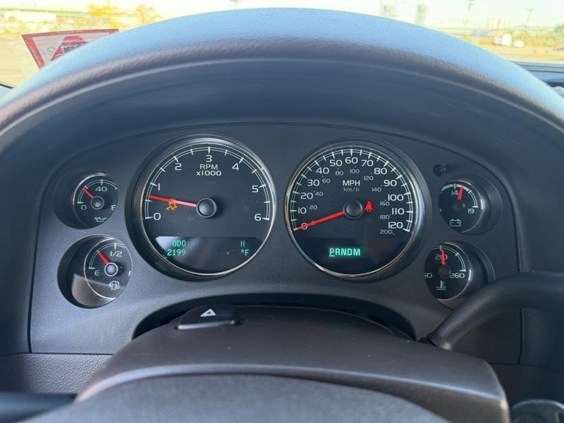 GMC Yukon Denali XL 4WD 2013